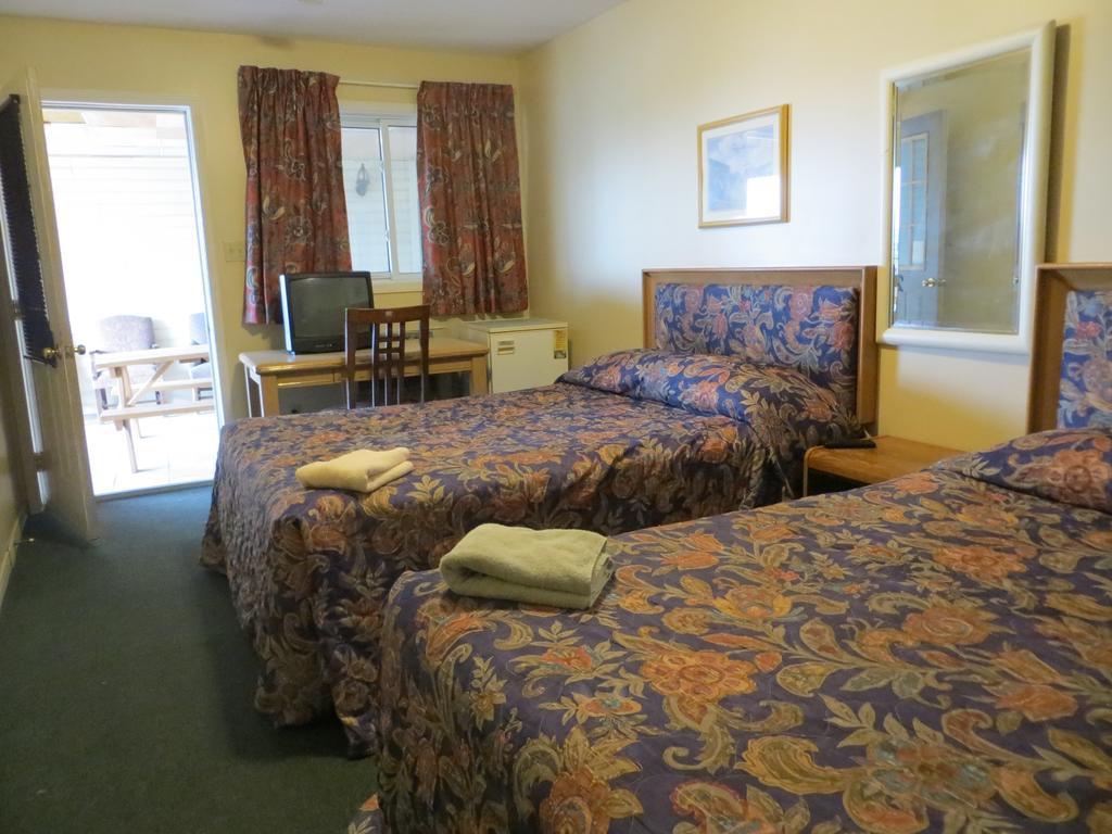Villa Nova Motel Wasaga Beach Room photo