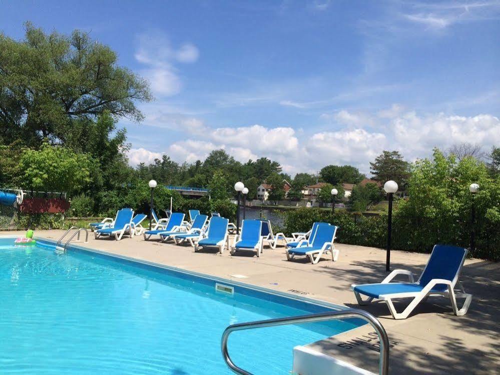 Villa Nova Motel Wasaga Beach Exterior photo