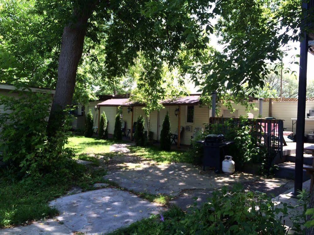 Villa Nova Motel Wasaga Beach Exterior photo